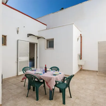 Poseidon By Barbarhouse * Torre Lapillo