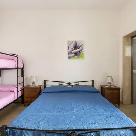 Holiday home Poseidon By Barbarhouse Torre Lapillo